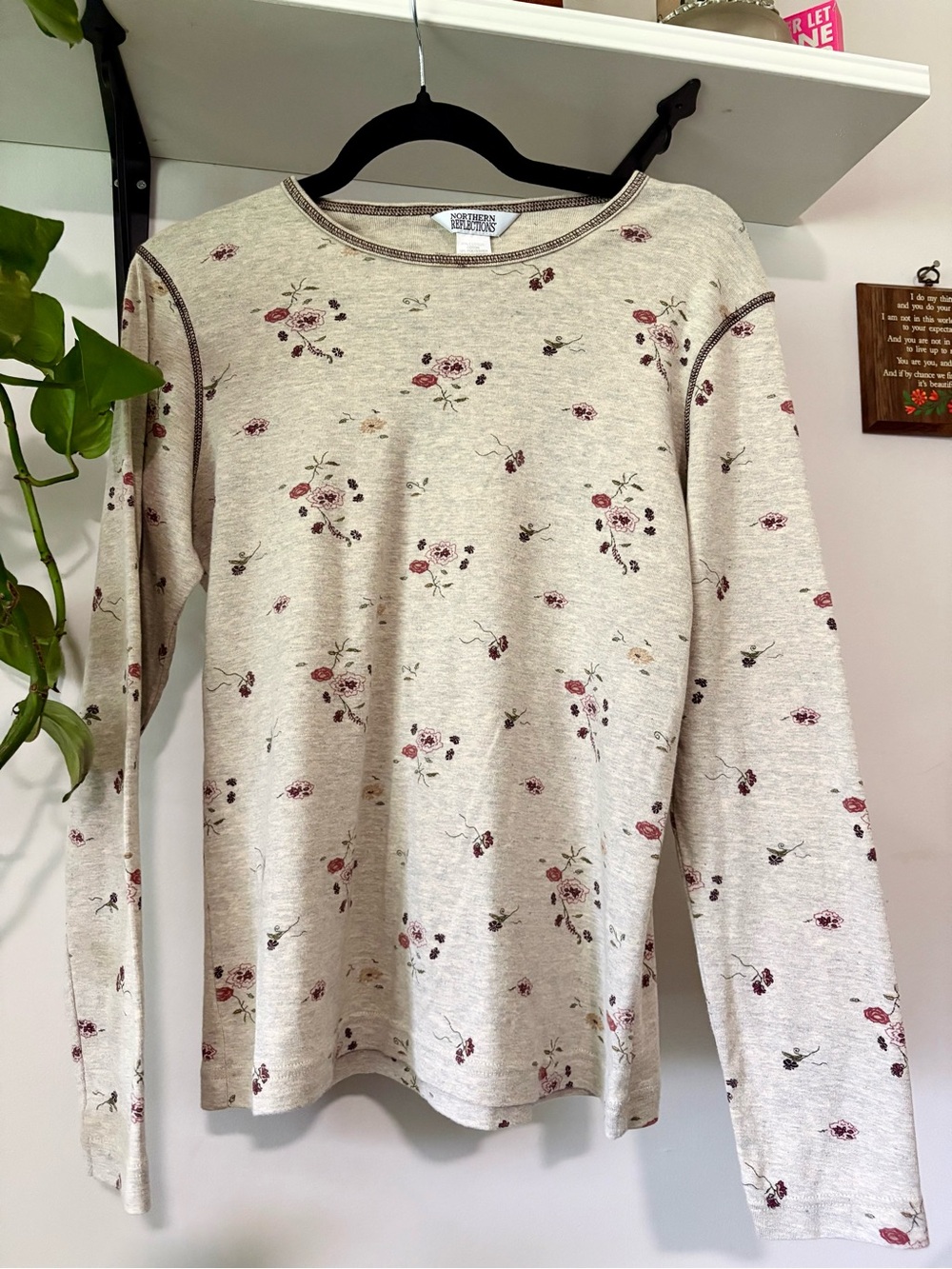 Northern Reflections Cream Floral Crewneck Long-Sleeve Tee